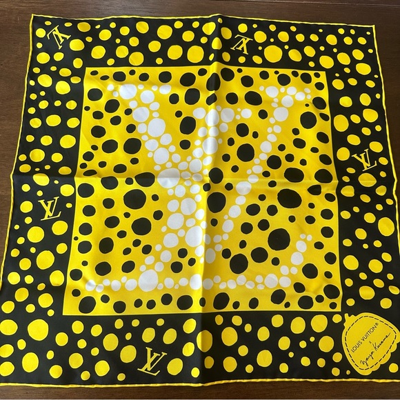 RARE!! Limited Edition LV x YK Infinity Dots Square 45 - Picture 4 of 11